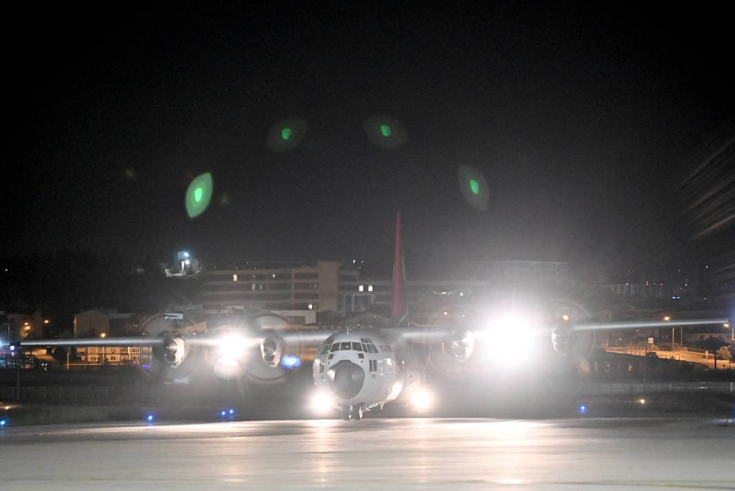 Hacda sağlık sorunları yaşayan 13 kişi Türkiye'ye getirildi - Resim: 8